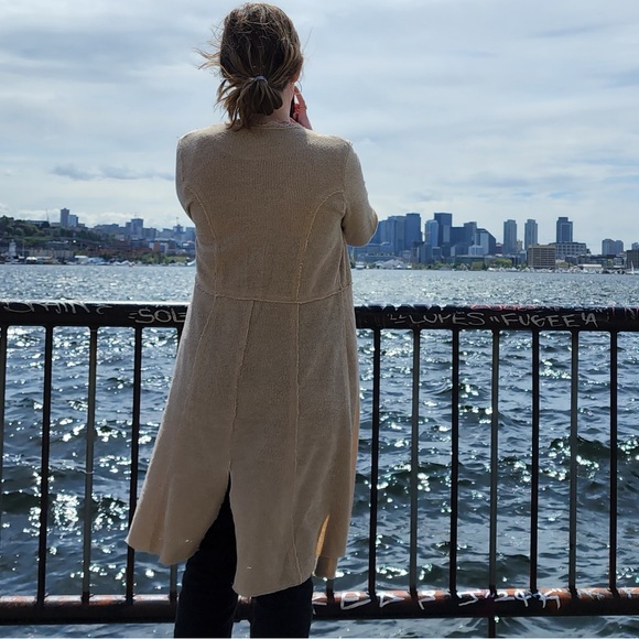 Vocal BEIGE Cardigan Duster embellished with lace designs - Picture 5 of 7